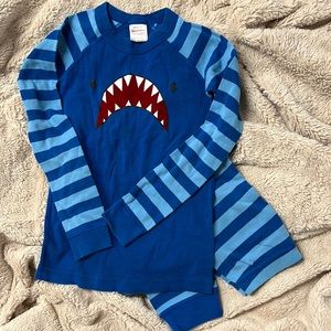 Hanna Andersson Shark Long Sleeve Pajamas